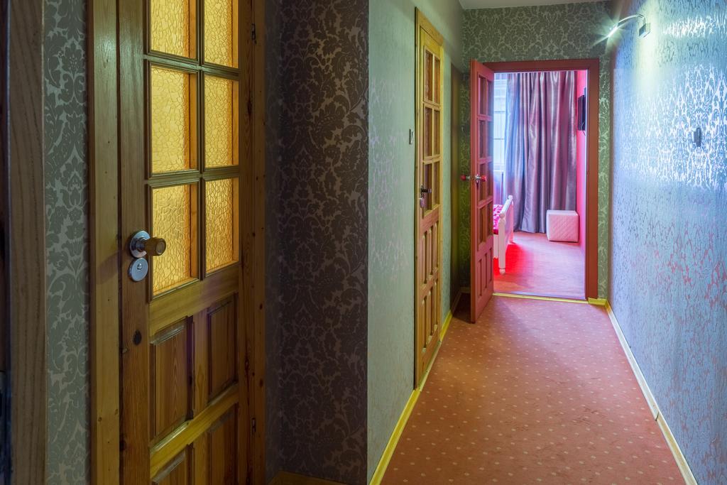 Hotel Astra Бартошице Экстерьер фото