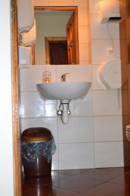 Hotel Astra Бартошице Экстерьер фото